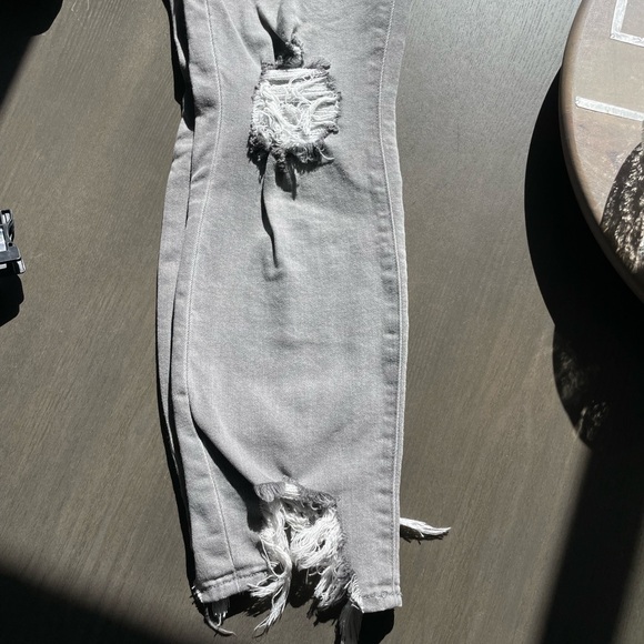 L’AGENCE High Line Skinny High Rise Jeans -Stone Grey Destruct Size 28-BRAND NEW - Picture 4 of 8